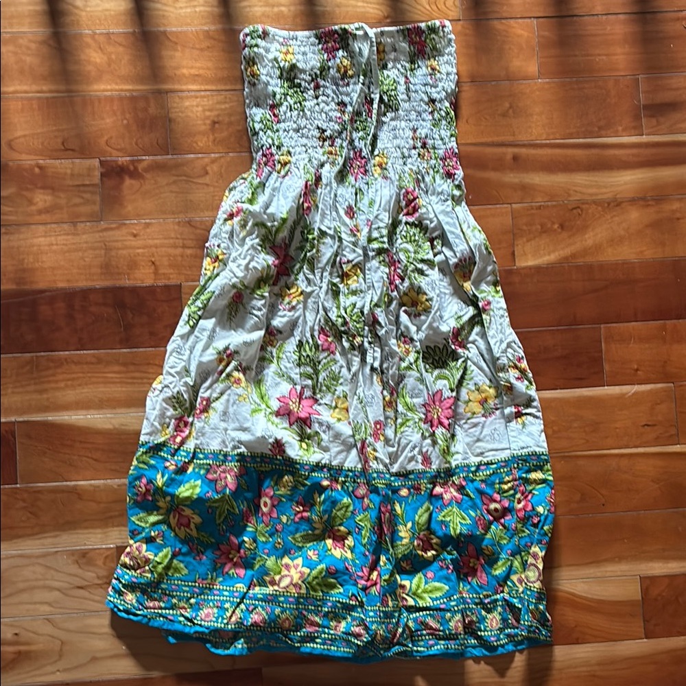 Strapless Vacation 🌴 Dress